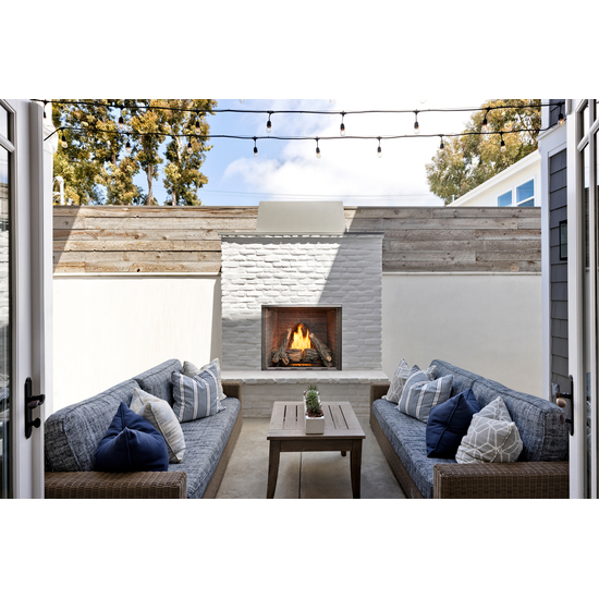 Outdoor Lifestyle Courtyard 36" Outdoor Gas Fireplace with Premium Traditional Brick interior in White and High Definition Logs