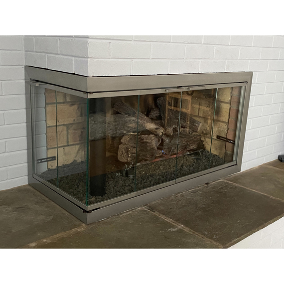 Brookfield Corner Closed in Silver Powder Coat