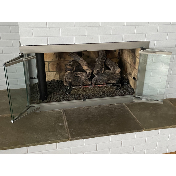 Brookfield Corner w/ Doors Open in Silver Powder Coat