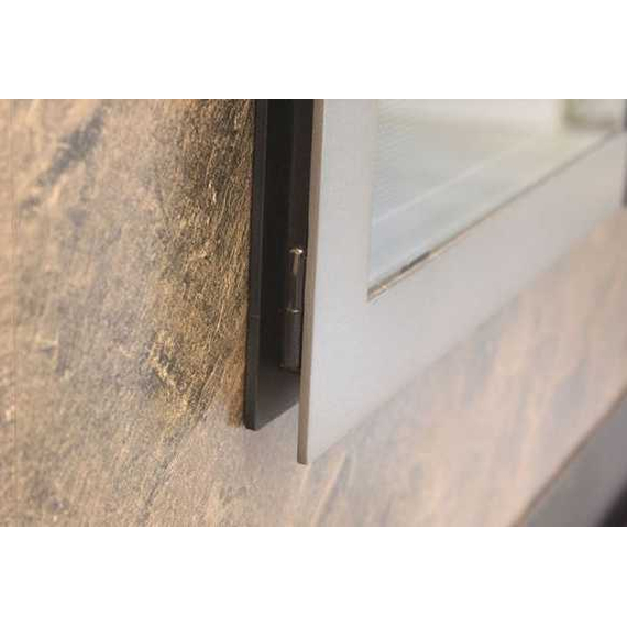 Saratoga Hidden Hinge Detail