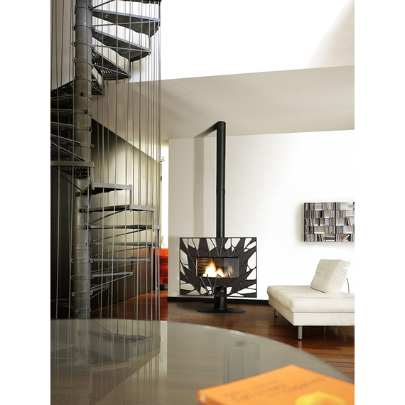 Invicta Gaya Feuille Leaf Cast Iron Wood Stove Installed